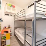 Perfectly Situated 2br Near The Appartement *