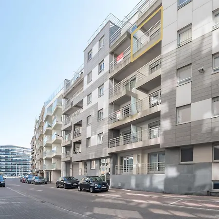 Perfectly Situated 2br Near The * Ostende